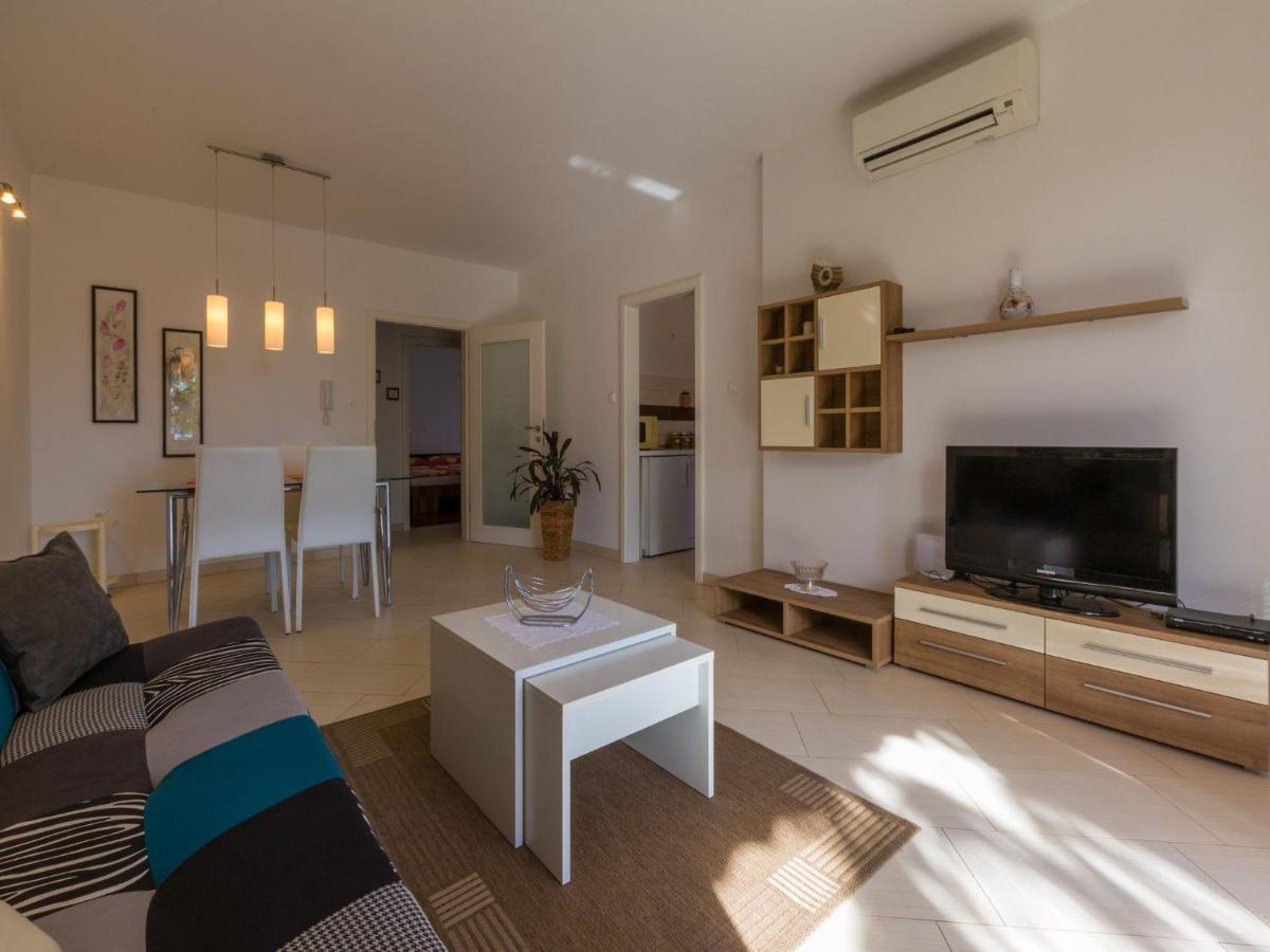 Apartment Villa Sara Dramalj Zewnętrze zdjęcie