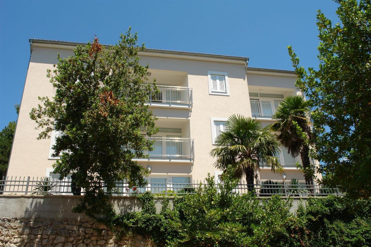 Apartment Villa Sara Dramalj Zewnętrze zdjęcie