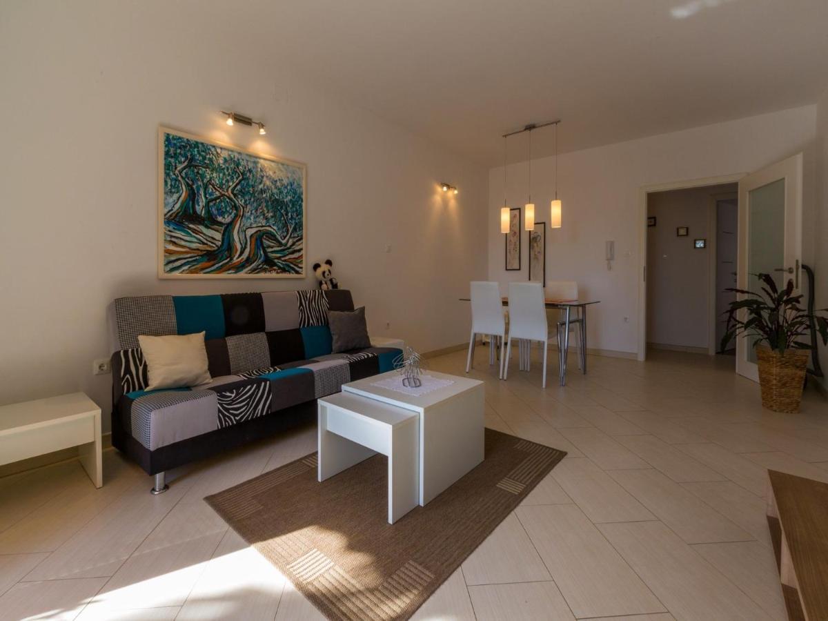 Apartment Villa Sara Dramalj Zewnętrze zdjęcie
